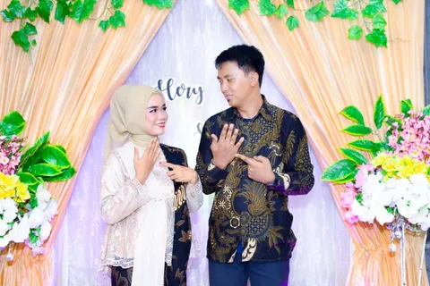 Foto sampul undangan Hery & Sari