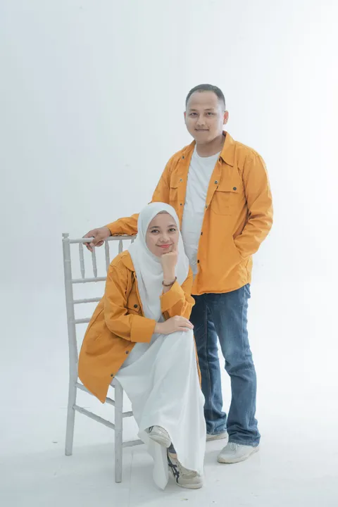 Foto sampul undangan Yuni & Hary