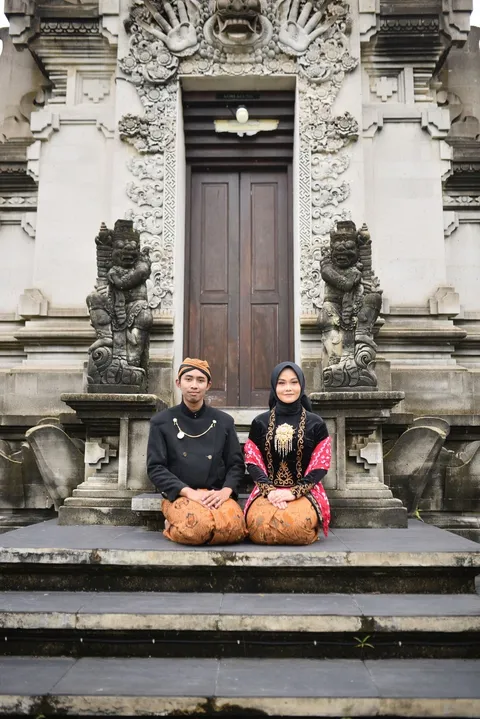 Foto sampul undangan Alif & Ratih