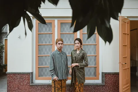 Foto sampul undangan Esa & Alnoga