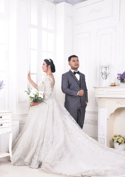 Foto sampul undangan Santi & Toras