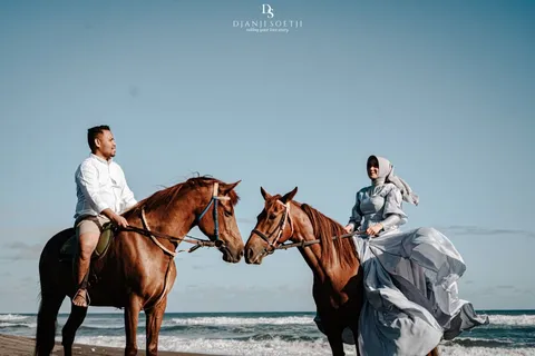Foto sampul undangan Sapril & Mila