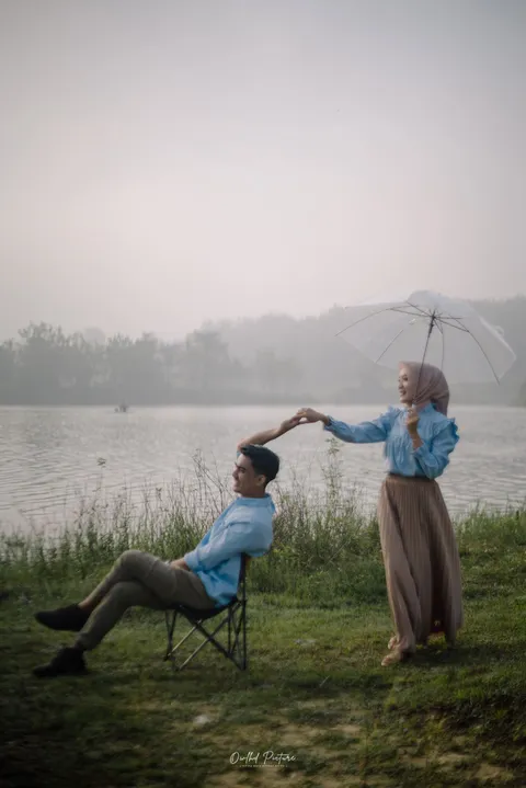 Foto sampul undangan Tomo & Laras