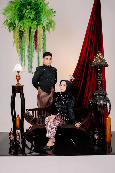 Foto sampul undangan Ina & Hasan