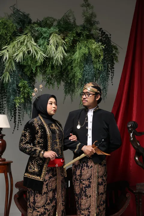 Foto sampul undangan Adhitya & Inggit