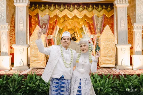 Foto sampul undangan Sabri & Dhea