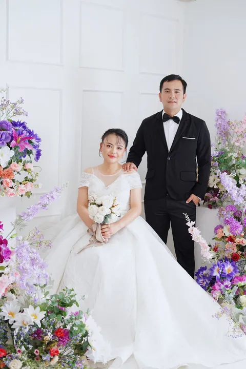 Foto sampul undangan Julia & Victor