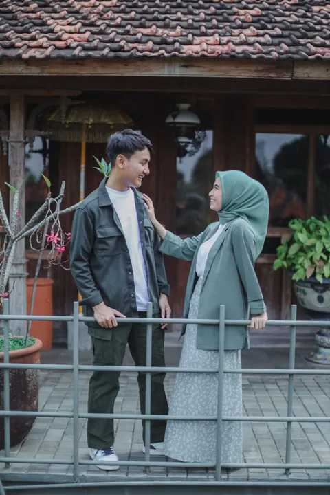 Foto sampul undangan Novia & Fahmi