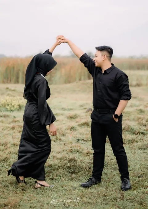 Foto sampul undangan Rizal & Rosita
