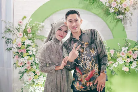 Foto sampul undangan M.Rifa'i Zuhdi & Monica Novita Sari