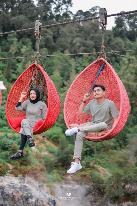 Foto sampul undangan Aden & Ika