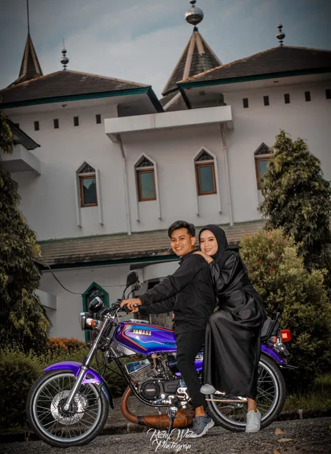 Foto sampul undangan Ayu & Adont