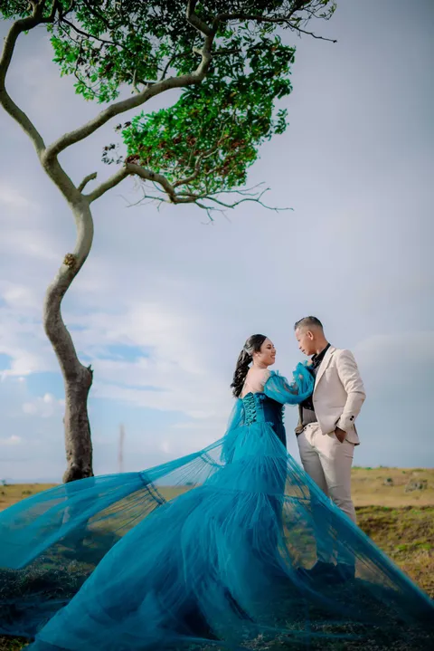 Foto sampul undangan Maria & Fridus