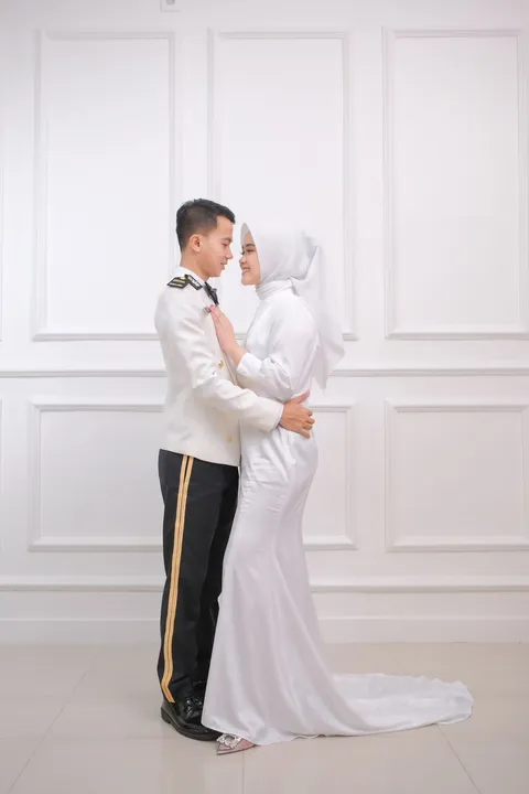 Foto sampul undangan Dr. Hana & Dr. Gema