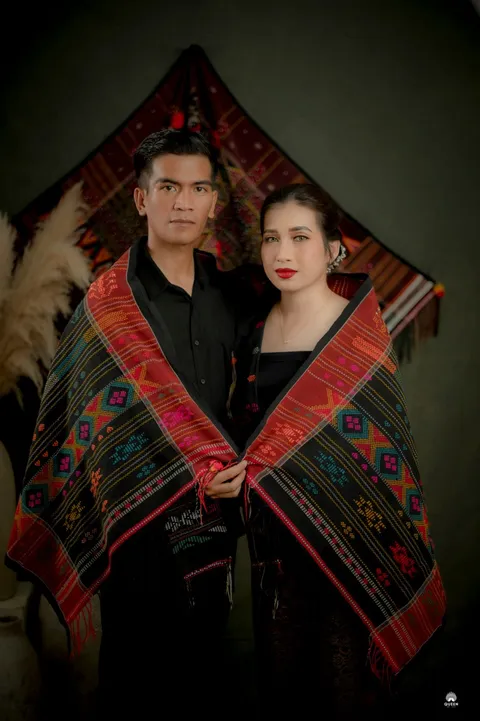 Foto sampul undangan Roni & Shena