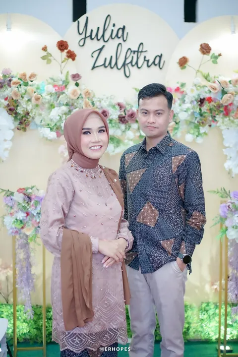 Foto sampul undangan Zulfitra & Yulia