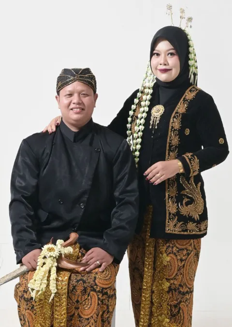 Foto sampul undangan Muhammad Arfan & Salma Sharmila