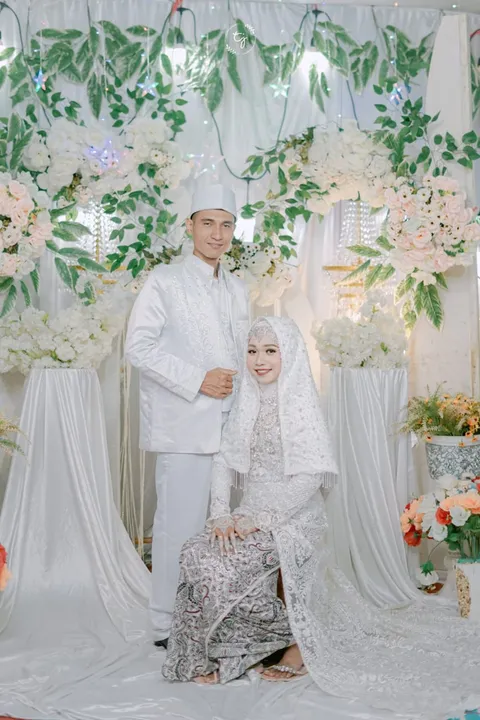 Foto sampul undangan Razid & Gelis