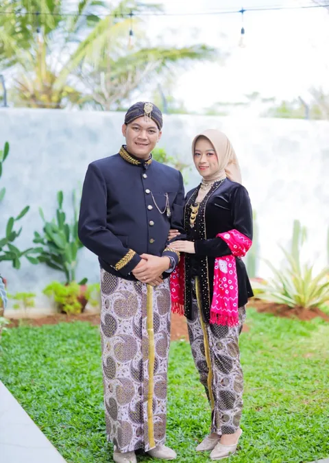 Foto sampul undangan Ike & Aan