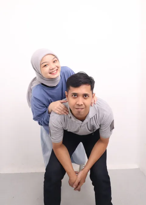 Foto sampul undangan Hendra & Cecil