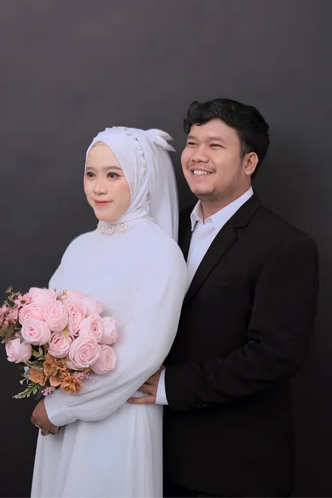 Foto sampul undangan Yusa & Ratna