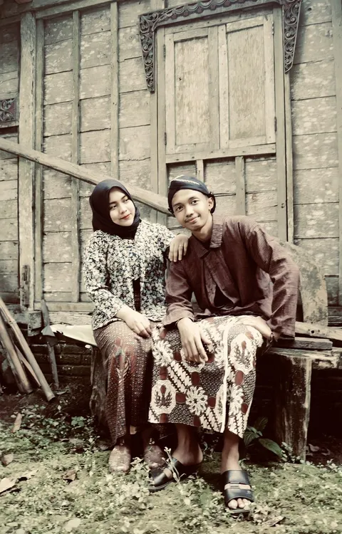 Foto sampul undangan Budi & Laras