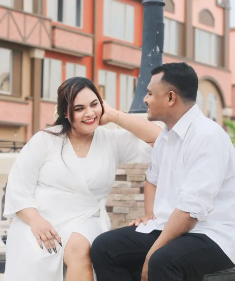 Foto sampul undangan Erthynd & Ebyn