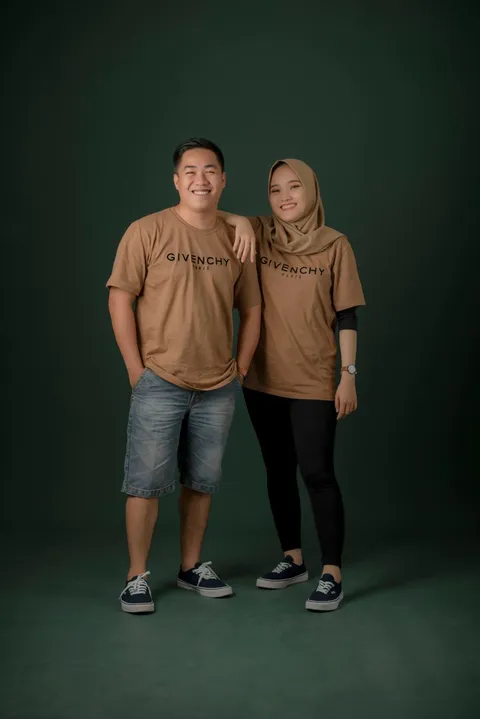 Foto sampul undangan Fikri & Rina