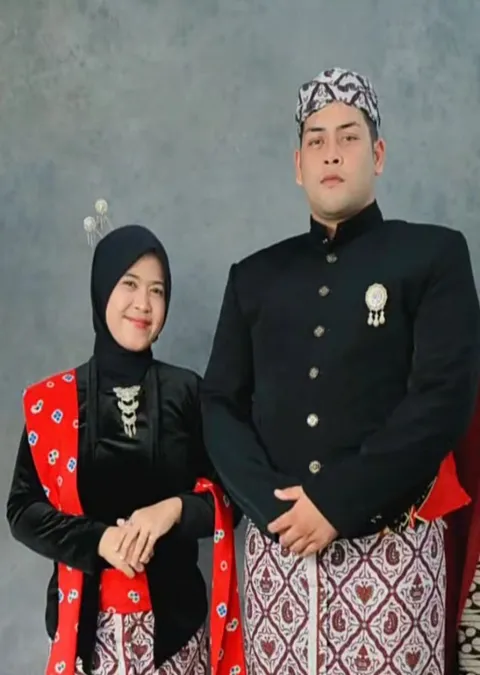Foto sampul undangan Adit & Fitri