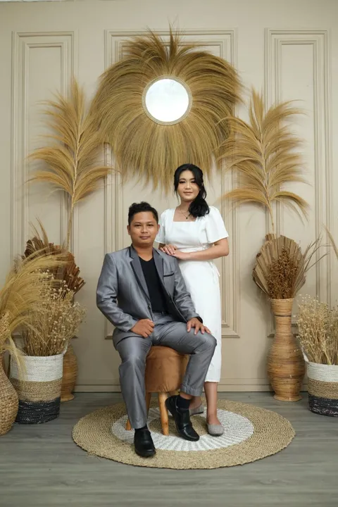 Foto sampul undangan Sadrakh & Deta