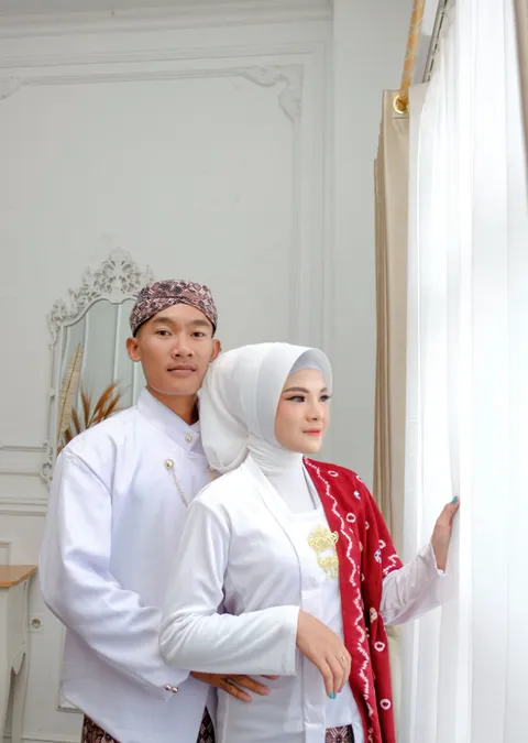 Foto sampul undangan Winda & Dio