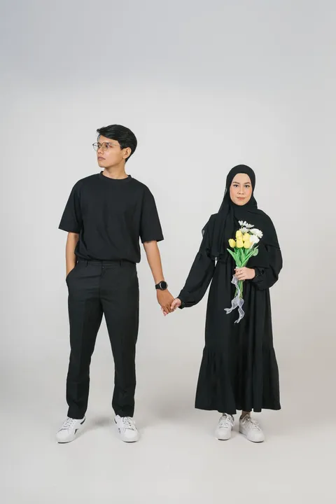Foto sampul undangan Monika & Arie