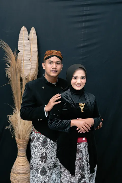 Foto sampul undangan Galih & Isfi