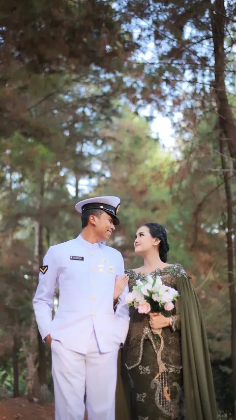 Foto sampul undangan Reza & Rina