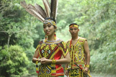 Foto sampul undangan Derja & Resi