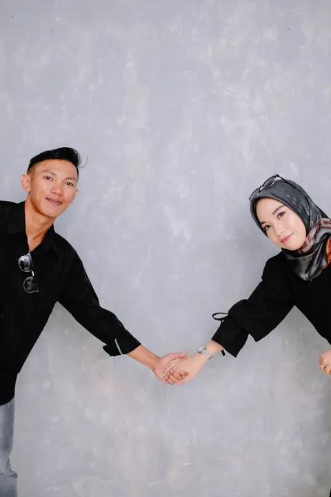 Foto sampul undangan Tia & Darmansyah