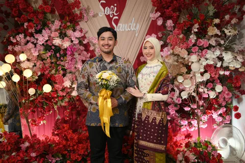 Foto sampul undangan Sandy & Sofi