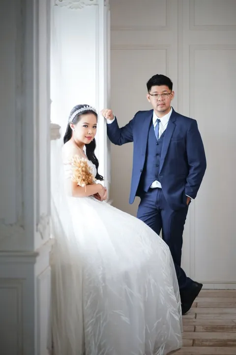 Foto sampul undangan Vinnisia & Harris