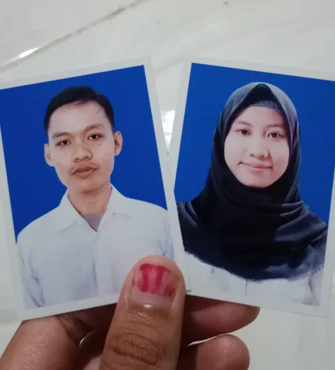 Foto sampul undangan Luthfiyah & Thorik