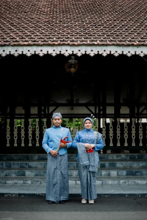Foto sampul undangan Syarif & Lisa