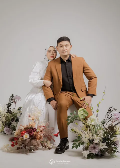 Foto sampul undangan Wahyu & Suciati