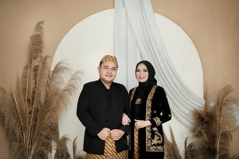 Foto sampul undangan Reja & Indri