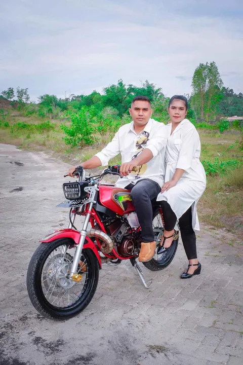Foto sampul undangan Agus & Nita
