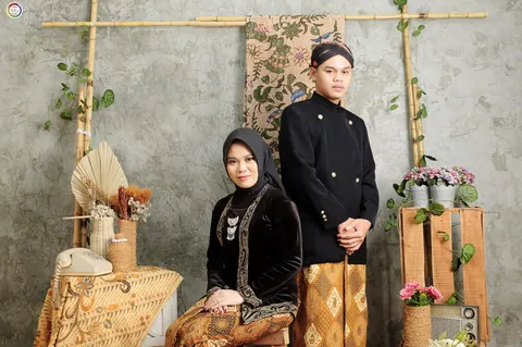 Foto sampul undangan Asta & Winda