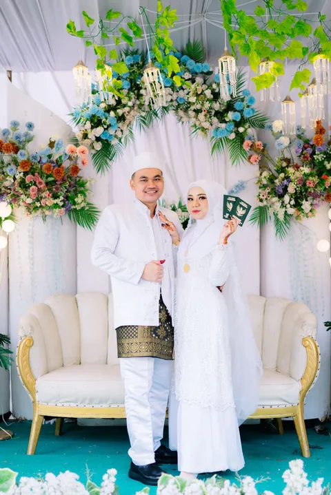 Foto sampul undangan Putri & Darul