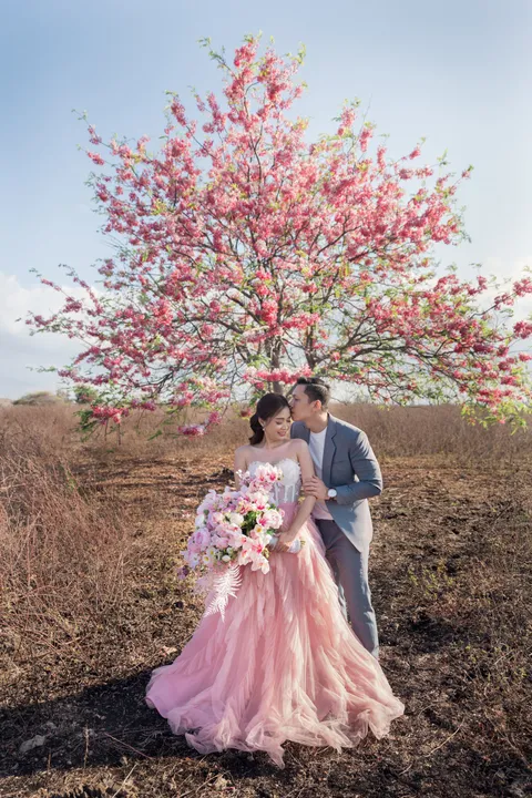 Foto sampul undangan Rieke & Tedy