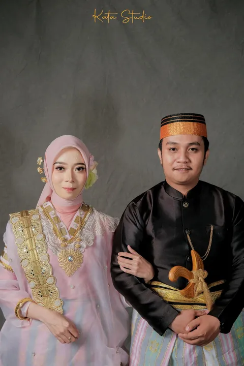 Foto sampul undangan Yudis & Fahmi