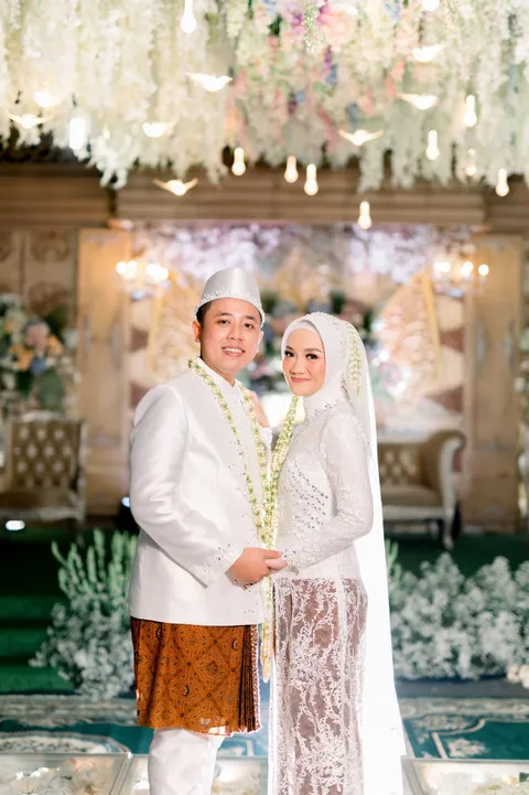 Foto sampul undangan Erma & Rian