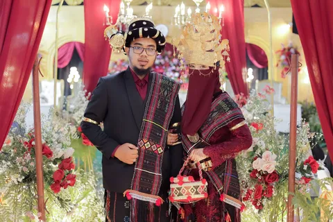 Foto sampul undangan Fadhel & Mely