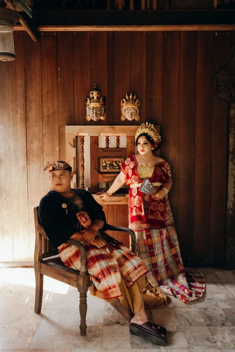 Foto sampul undangan Isti & Milion